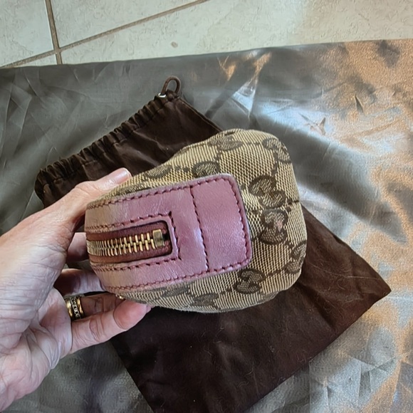 ❤️SOLD❤️Gucci Cosmetic Bag - Picture 6 of 9